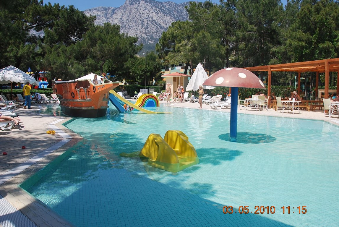 imagini hotel RIXOS SUNGATE